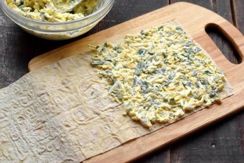 Трубочки из лаваша с сыром и яйцом. 04 Трубочки из лаваша с сыром и яйцом. 04