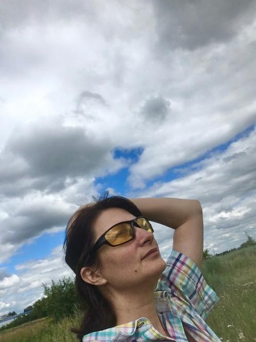 В один летний день традиционно я еду в поле собрать тысячелистник, чтобы зимой заваривать душистый полезный чай. 06