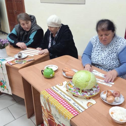 Много на Руси было праздников. 07
