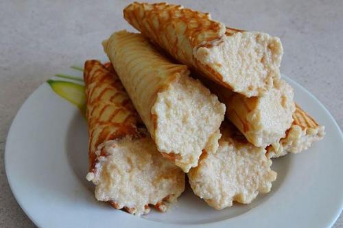 Какие добавки можно использовать для разнообразия вкуса вафель. Крем для вафельных трубочек: 12 самых вкусных рецептов