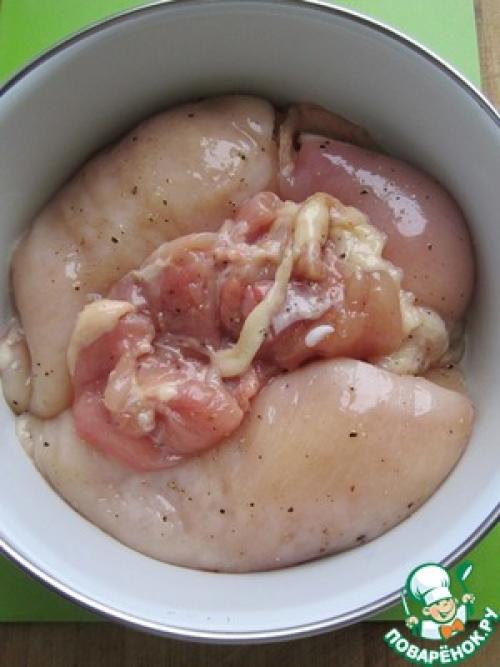 Можно ли использовать отварную куриную грудку без кожи для приготовления салатов. Куриное мясо для салатов
