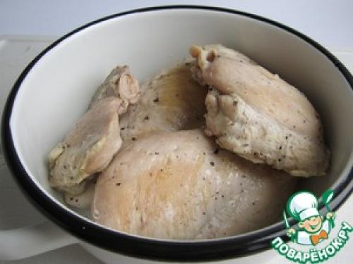 Можно ли использовать отварную куриную грудку без кожи для приготовления салатов. Куриное мясо для салатов