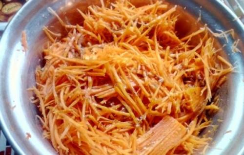 Какие ингредиенты можно добавить в морковчу для изменения вкуса. Морковь по-корейски в домашних условиях: 6 очень вкусных рецептов