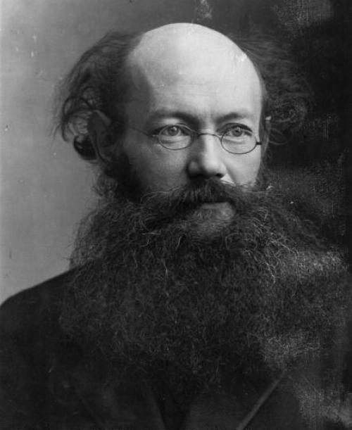 175 лет назад, 9 декабря 1842 года, родился Пётр Алексеевич Кропоткин - русский революционер, теоретик анархизма, философ, историк и географ. 175 лет назад, 9 декабря 1842 года, родился Пётр Алексеевич Кропоткин - русский революционер, теоретик анархизма, философ, историк и географ.
