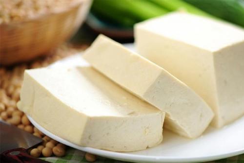 Какие продукты питания содержат больше всего белка 05 Какие продукты питания содержат больше всего белка 05